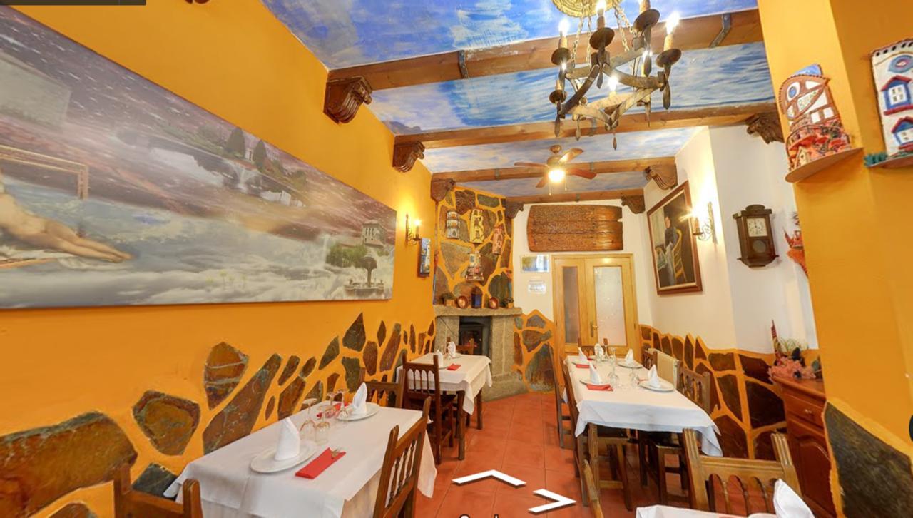 Hostal Restaurante Goya Piedrahita  Exterior photo